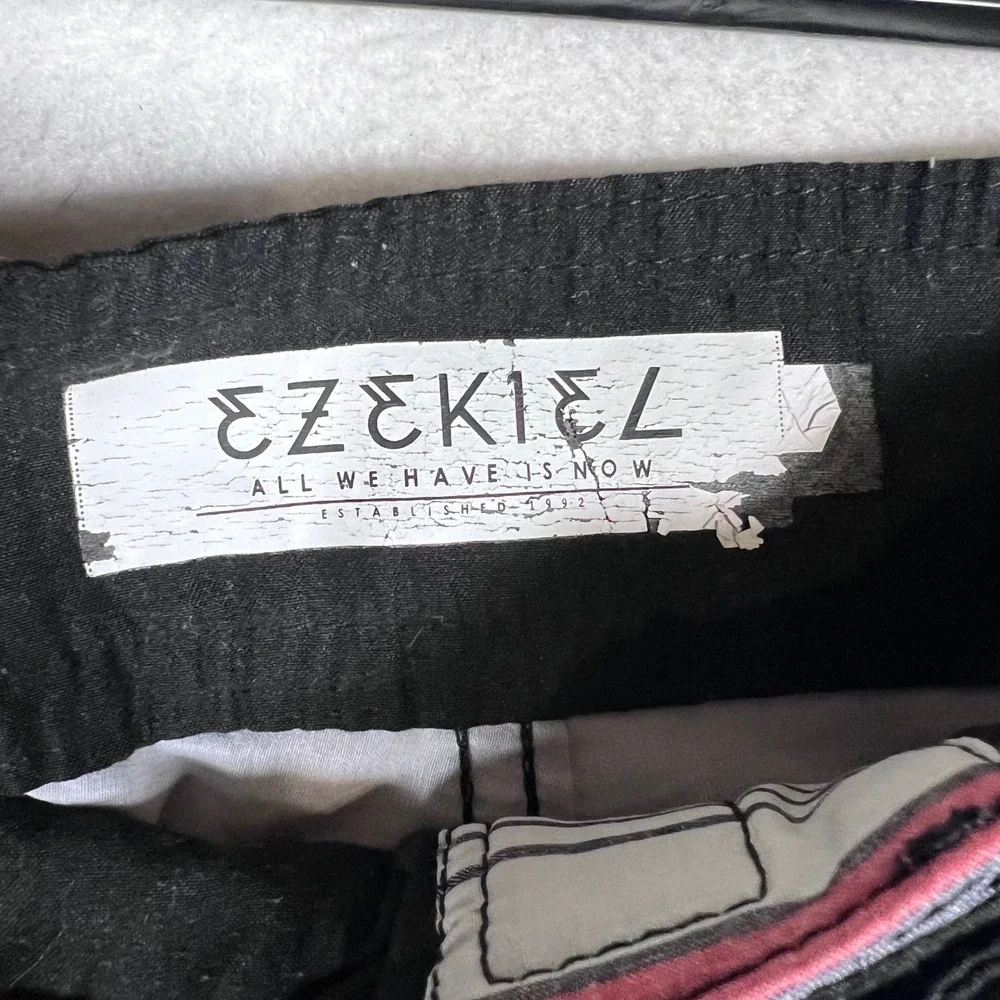 Ezekiel Mens Striped Board Shorts Blue Pink Grey Swim Trunks Size 36 Surf‎